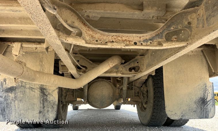 image for item EK8650 2005 International CE300 school bus