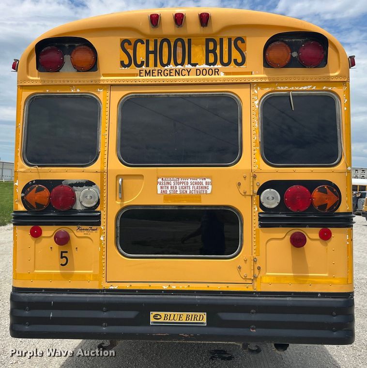 image for item EK8653 2002 International  3800 school bus
