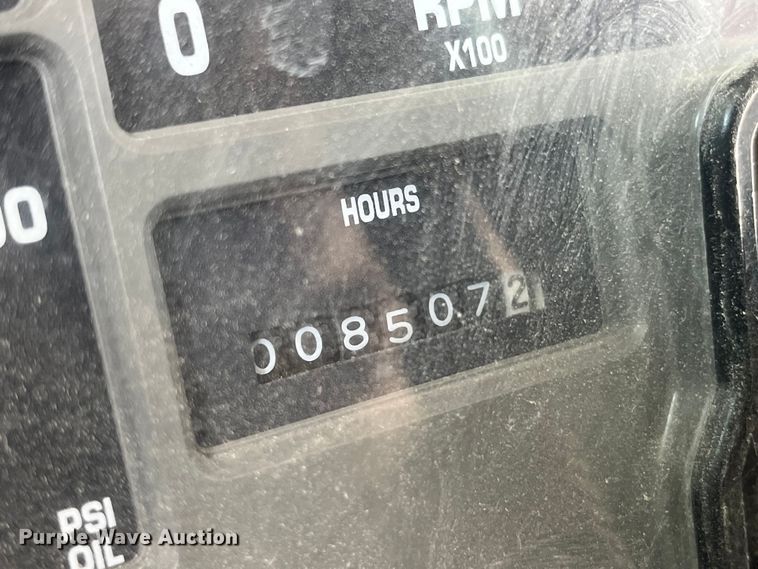 image for item EK8653 2002 International  3800 school bus