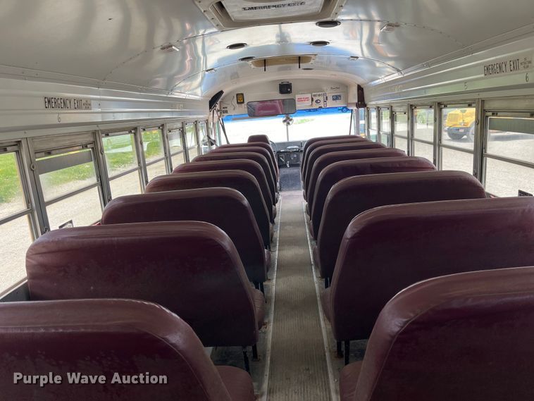 image for item EK8653 2002 International  3800 school bus