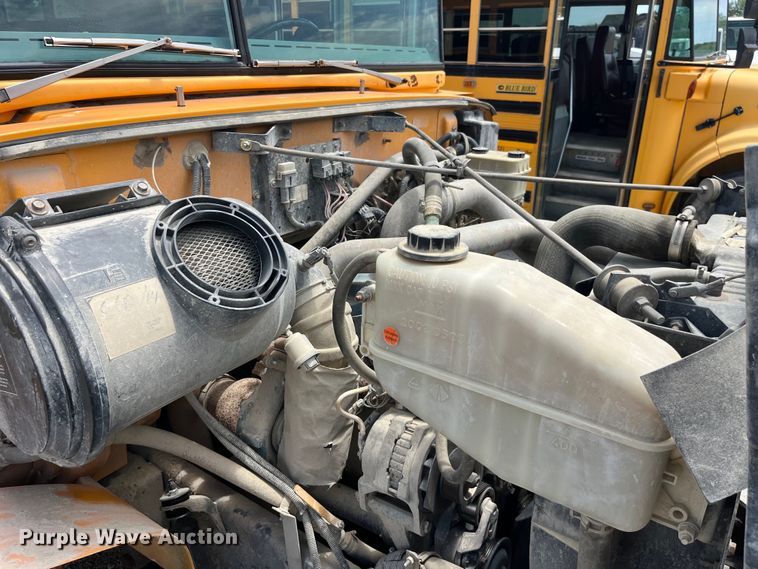 image for item EK8653 2002 International  3800 school bus