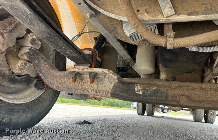 image for item EK8653 2002 International  3800 school bus