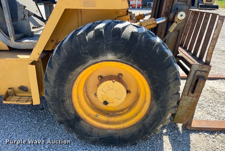 image for item EK8669 1992 JCB 940 forklift