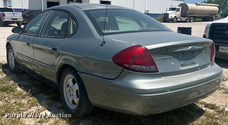 image for item EK8681 2006 Ford Taurus SE 