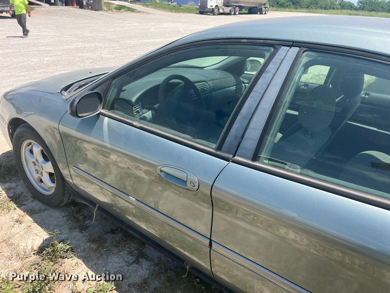 image for item EK8681 2006 Ford Taurus SE 