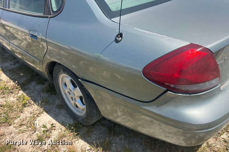 image for item EK8681 2006 Ford Taurus SE 