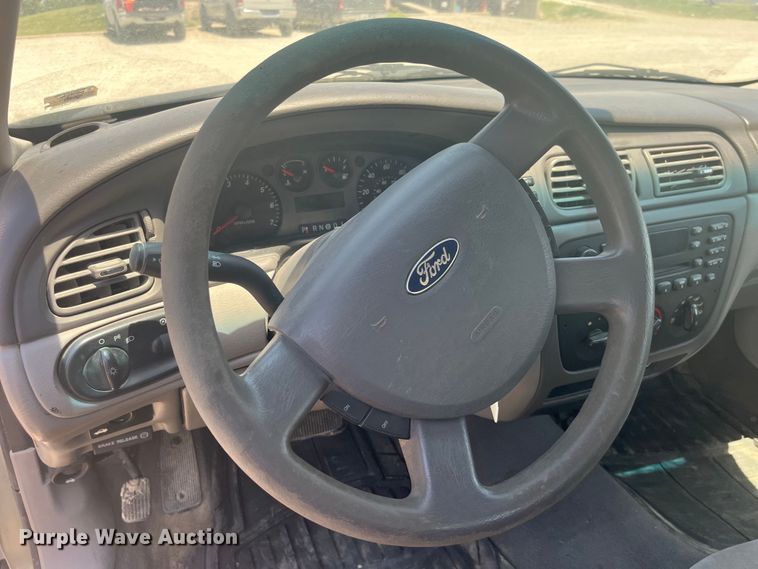 image for item EK8681 2006 Ford Taurus SE 