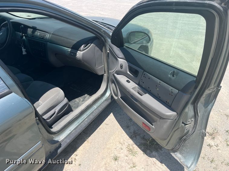 image for item EK8681 2006 Ford Taurus SE 