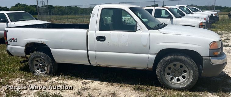image for item EK8686 2006 GMC Sierra 1500 pickup truck