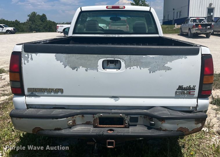 image for item EK8686 2006 GMC Sierra 1500 pickup truck