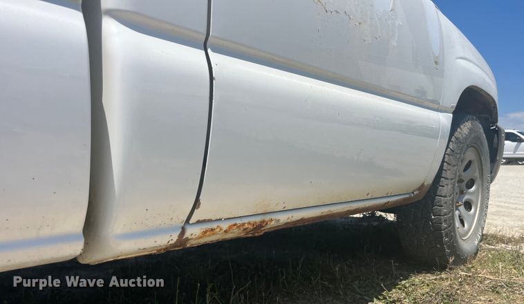 image for item EK8686 2006 GMC Sierra 1500 pickup truck