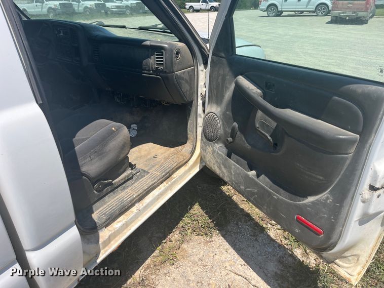 image for item EK8686 2006 GMC Sierra 1500 pickup truck