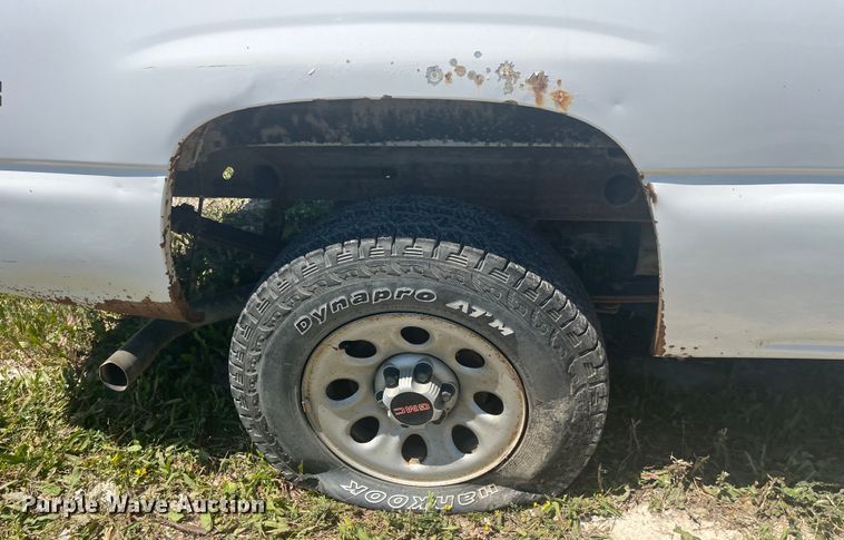 image for item EK8686 2006 GMC Sierra 1500 pickup truck