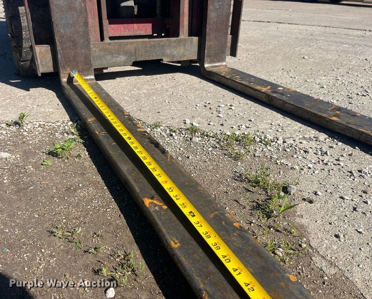 image for item EK8690 Nissan forklift