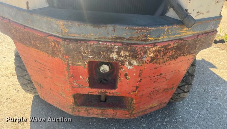 image for item EK8690 Nissan forklift