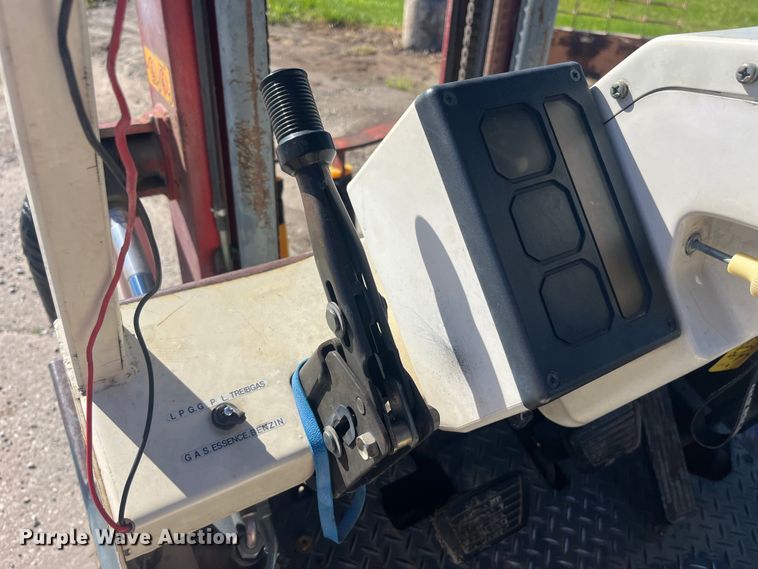 image for item EK8690 Nissan forklift