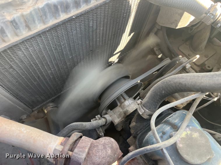 image for item EK8690 Nissan forklift