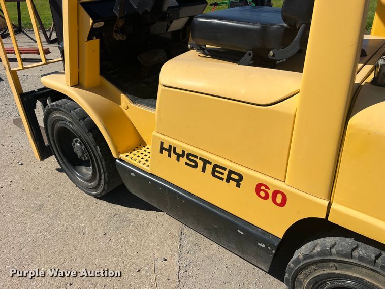 image for item EK8691 2010 Hyster H60XM forklift