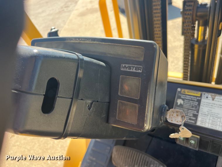 image for item EK8691 2010 Hyster H60XM forklift