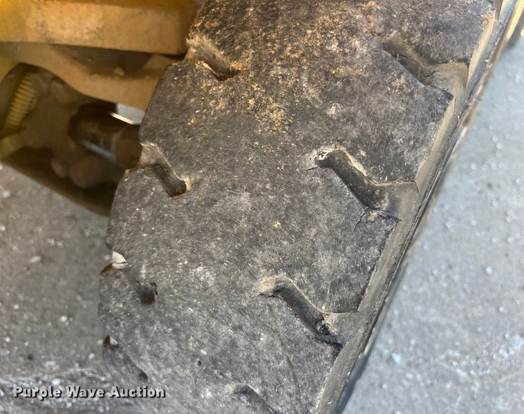 image for item EK8691 2010 Hyster H60XM forklift