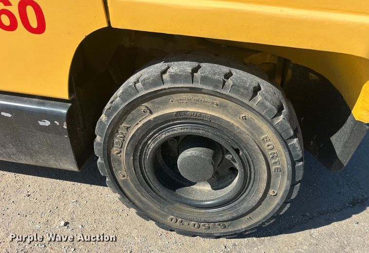 image for item EK8691 2010 Hyster H60XM forklift