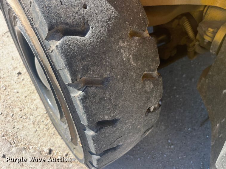 image for item EK8691 2010 Hyster H60XM forklift