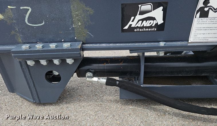 image for item IO9980 2024 Handy Attachments HLS35 skid steer log splitter