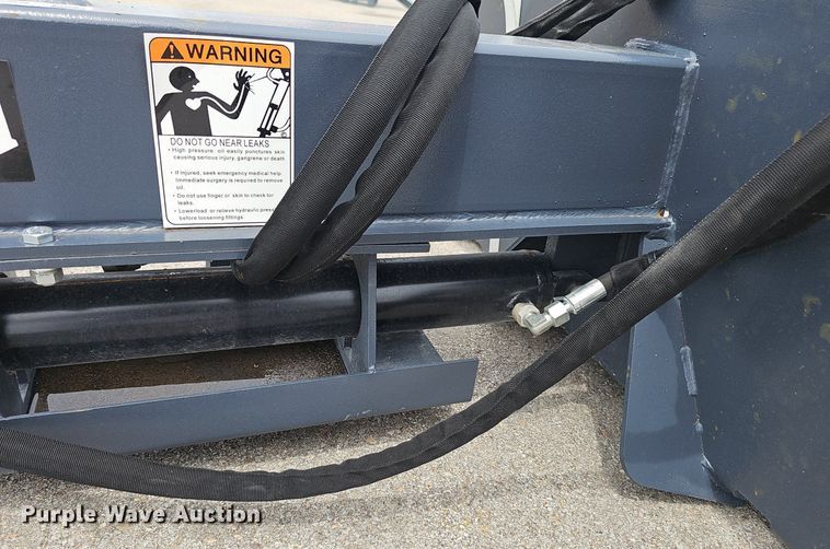 image for item IO9980 2024 Handy Attachments HLS35 skid steer log splitter