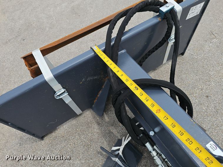 image for item IO9980 2024 Handy Attachments HLS35 skid steer log splitter