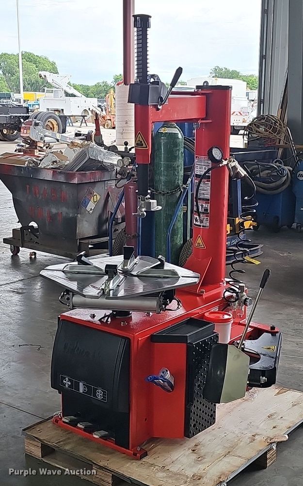 image for item IO9981 2024 Tyre Changer TC26 tire changer