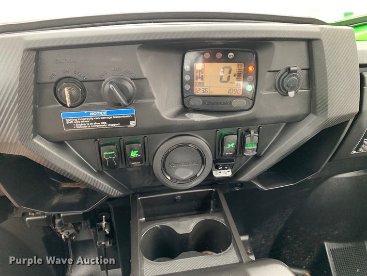 image for item JT9831 2018 Kawasaki KRT800G utility vehicle