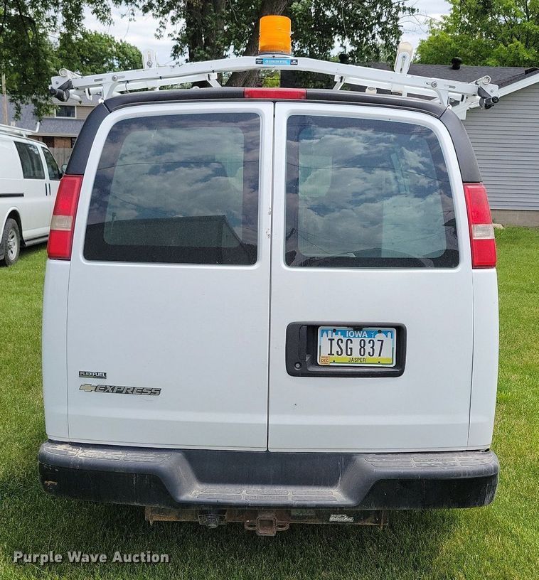 image for item KA9979 2009 Chevrolet  Express 1500 van