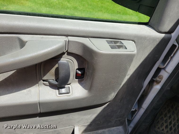 image for item KA9979 2009 Chevrolet  Express 1500 van