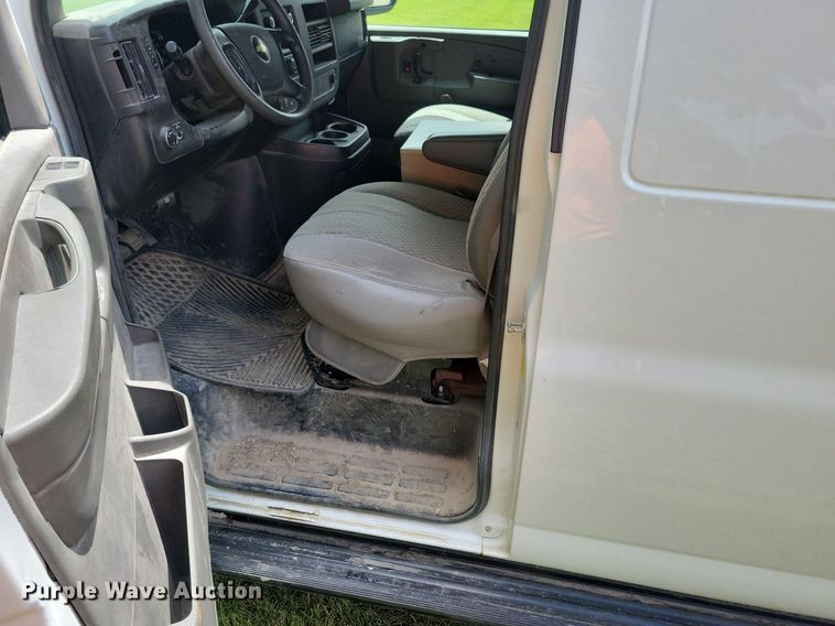 image for item KA9979 2009 Chevrolet  Express 1500 van
