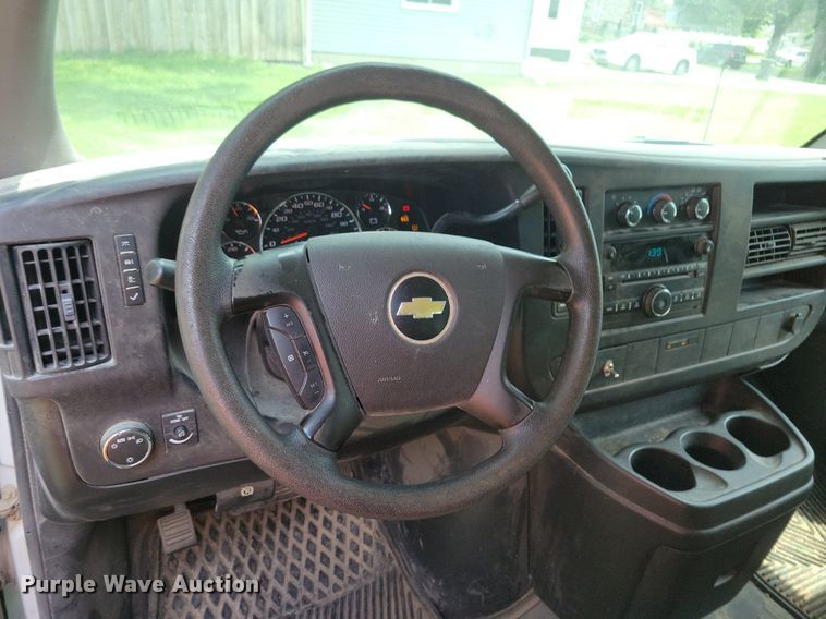 image for item KA9979 2009 Chevrolet  Express 1500 van