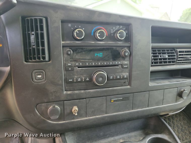 image for item KA9979 2009 Chevrolet  Express 1500 van