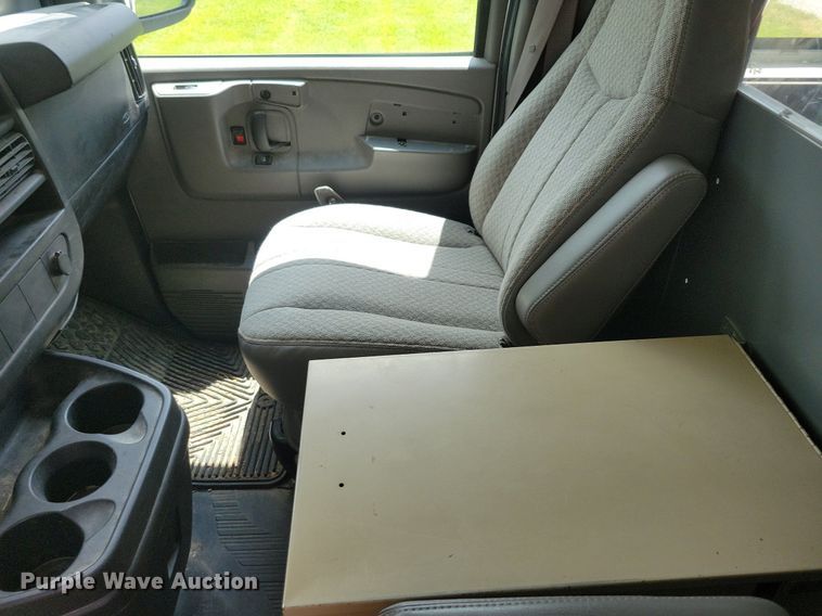 image for item KA9979 2009 Chevrolet  Express 1500 van