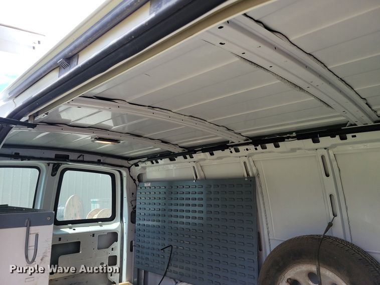 image for item KA9979 2009 Chevrolet  Express 1500 van