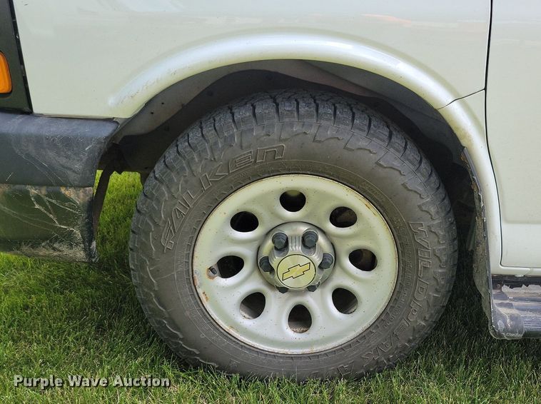 image for item KA9979 2009 Chevrolet  Express 1500 van