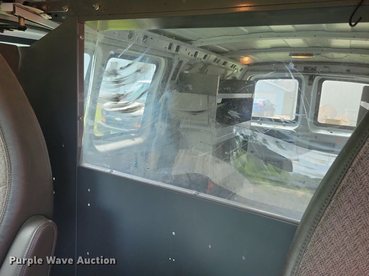 image for item KA9980 2013 Chevrolet  Express 1500 van