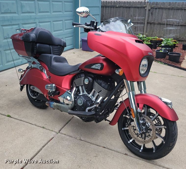 image for item KA9982 2020 Indian Roadmaster Dark Horse motorcycle