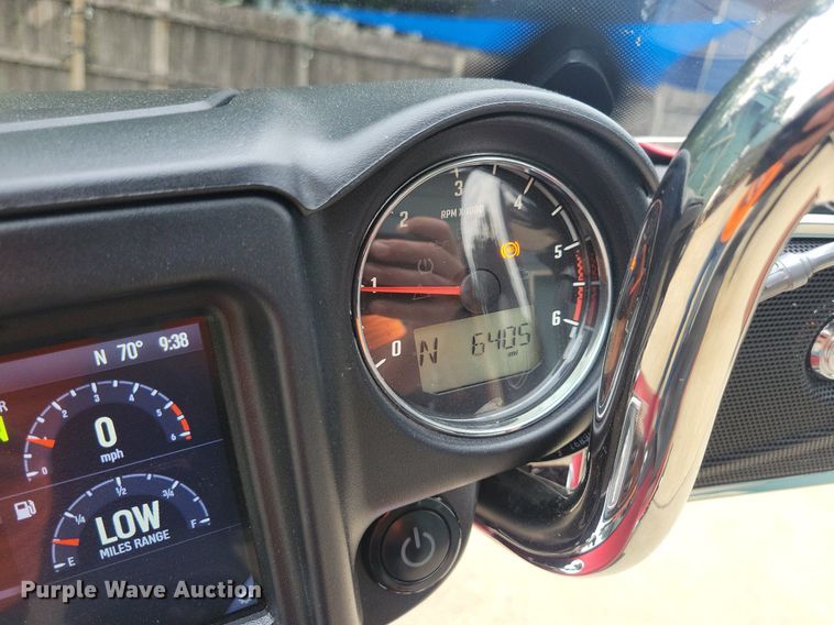 image for item KA9982 2020 Indian Roadmaster Dark Horse motorcycle