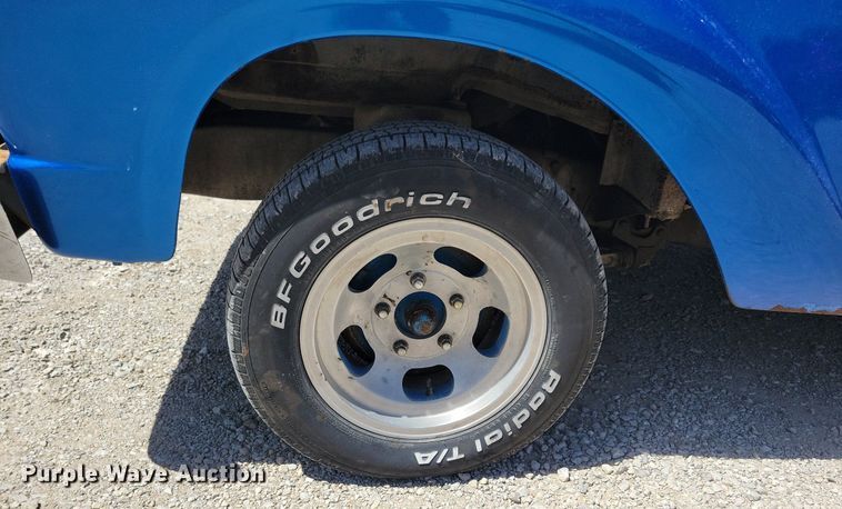 image for item KA9995 1966 Ford F100 pickup truck