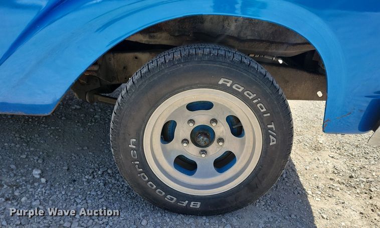 image for item KA9995 1966 Ford F100 pickup truck