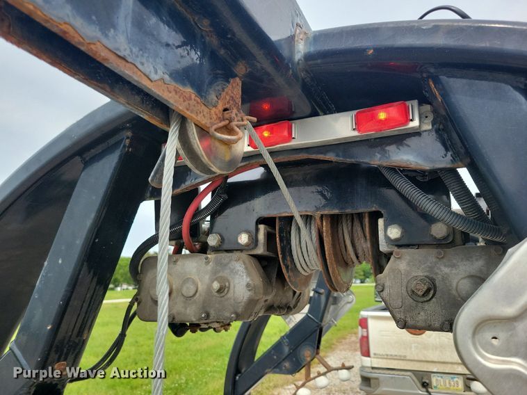 image for item KB9013 2011 Fisk EZ-HD propane tank trailer