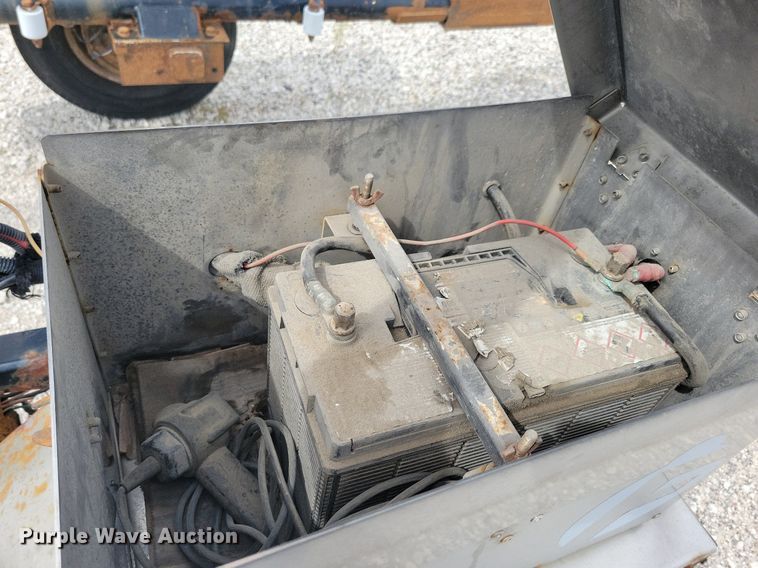 image for item KB9013 2011 Fisk EZ-HD propane tank trailer