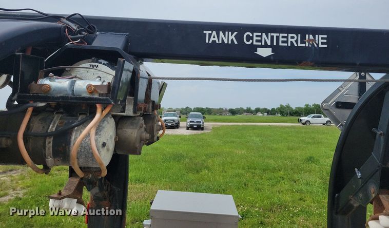 image for item KB9013 2011 Fisk EZ-HD propane tank trailer