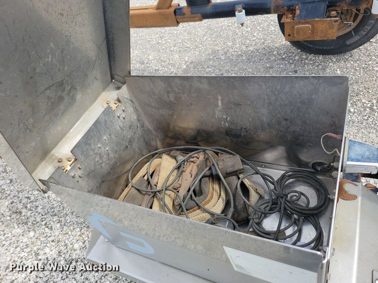 image for item KB9013 2011 Fisk EZ-HD propane tank trailer