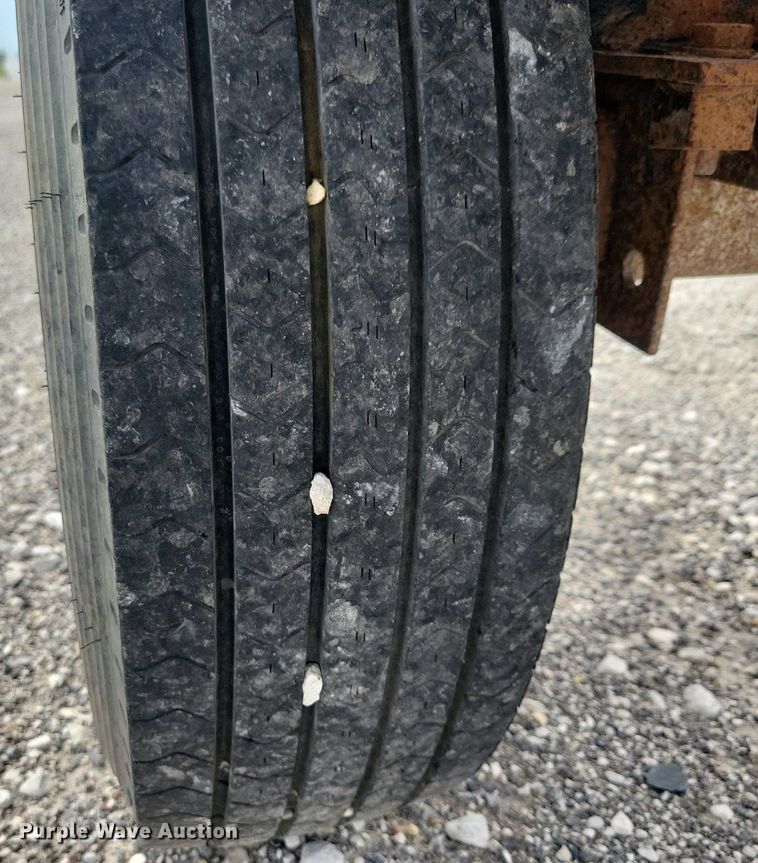 image for item KB9013 2011 Fisk EZ-HD propane tank trailer