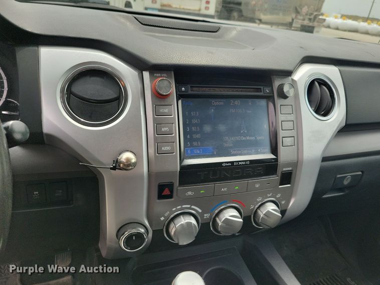 image for item KB9018 2015 Toyota Tundra CrewMax pickup truck